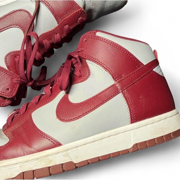 NIKE DUNK HI HIGH RETRO DARK BEETROOT RED/GREY M SZ 11 [DD1399-600] - Picture 2 of 7